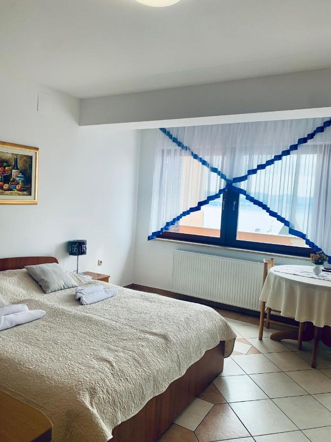 Apartment Villa Ana Опатия Екстериор снимка