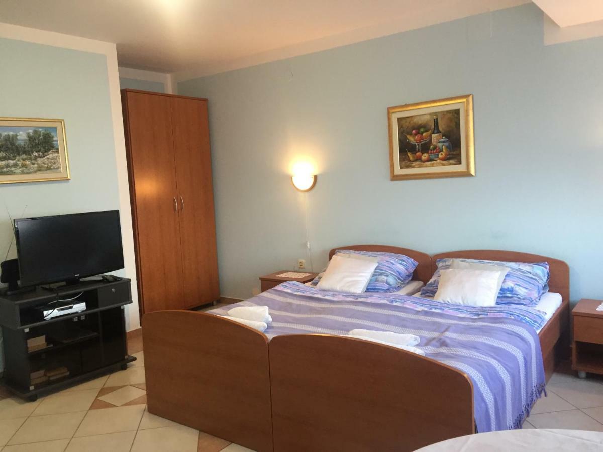 Apartment Villa Ana Опатия Екстериор снимка