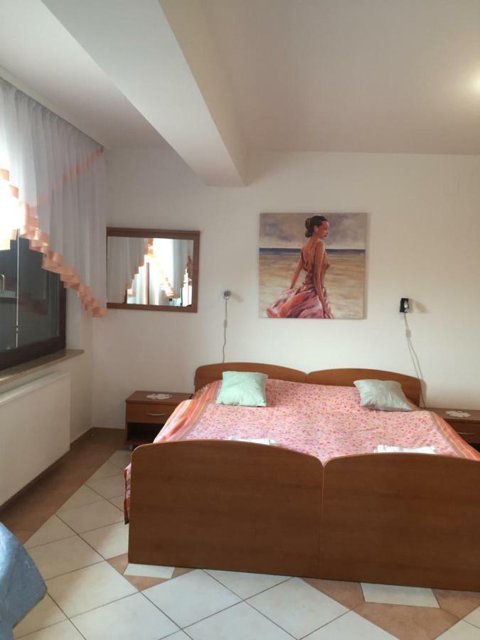Apartment Villa Ana Опатия Екстериор снимка